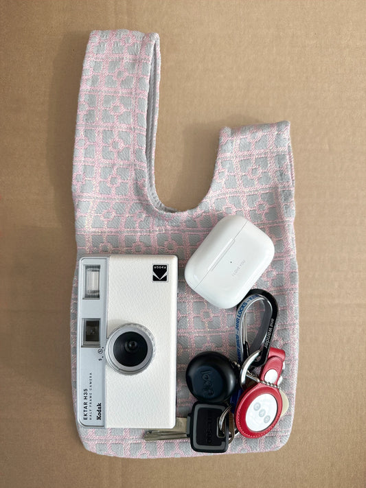 Pink Breeze Knot-toh Bag